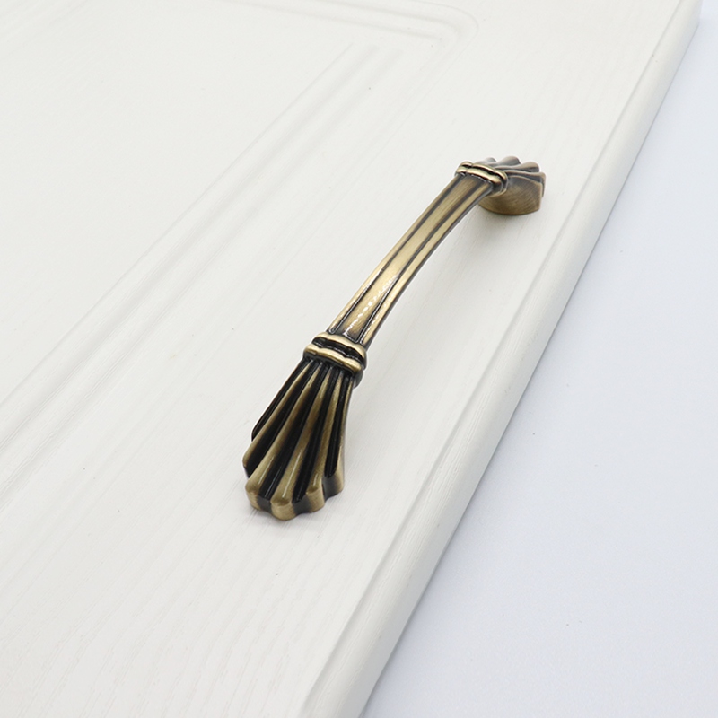 123MM Antique Brass Drawer Handles
