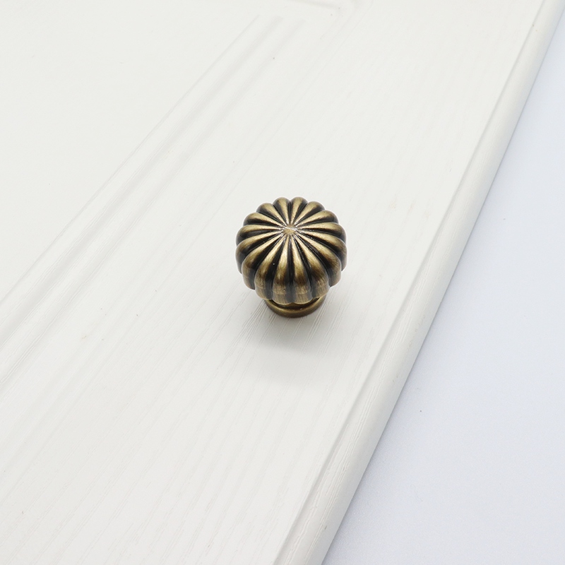 Pumpkin Pattern Antique Brass Cupboard Handles